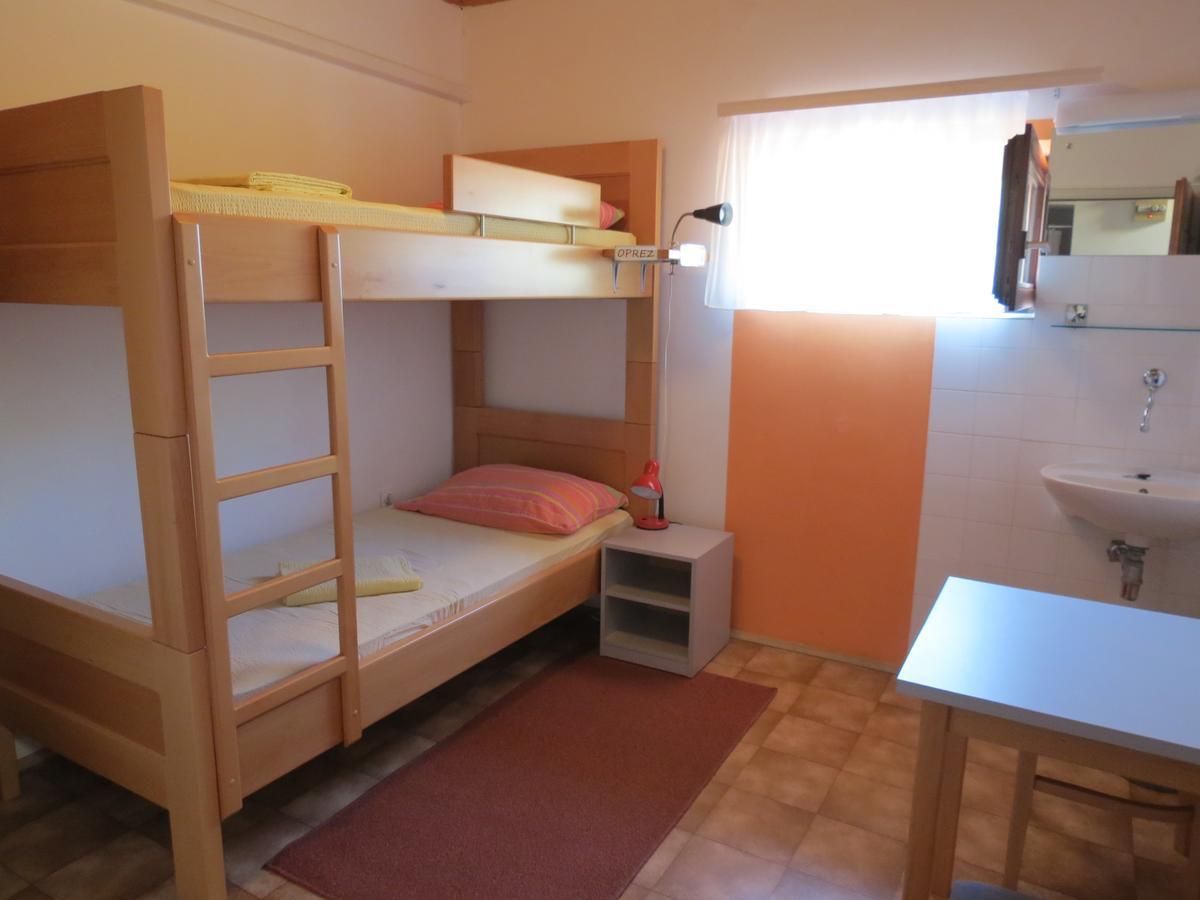 Hi Hostel Veli Lošinj المظهر الخارجي الصورة